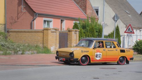 Oldtimer classic Rund um Berlin 2025 - Wiesenburg (Mark) Schloß und Stadt