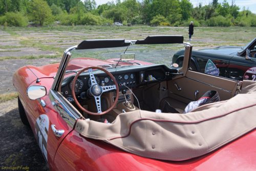 Oldtimer classic Rund um Berlin 2025 - Am Hugo Junkers Museum in Dessau