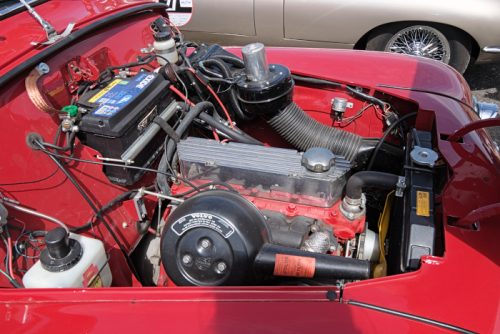 Oldtimer classic Rund um Berlin 2025 - Am Hugo Junkers Museum in Dessau