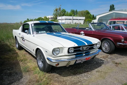 Oldtimer classic Rund um Berlin 2025 - Am Hugo Junkers Museum in Dessau