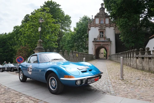 Oldtimer classic Rund um Berlin 2025 - Wiesenburg (Mark) Schloß und Stadt