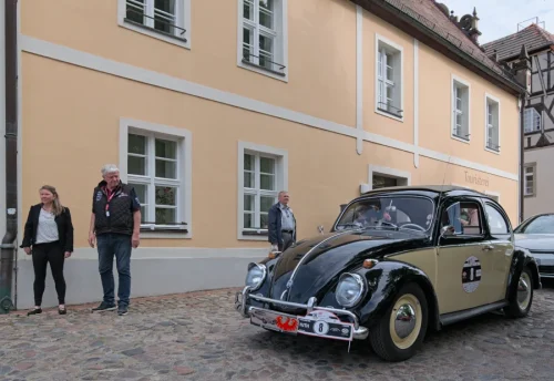 Oldtimer classic Rund um Berlin 2025 - Wiesenburg (Mark) Schloß und Stadt